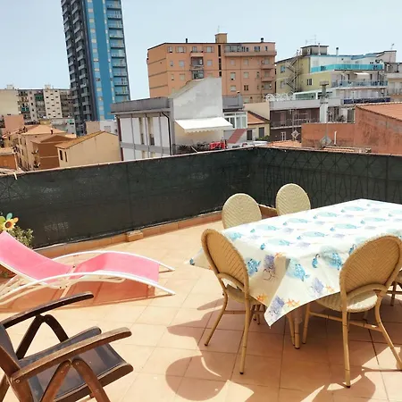 Con Ampio Terrazzo Vista Mare *