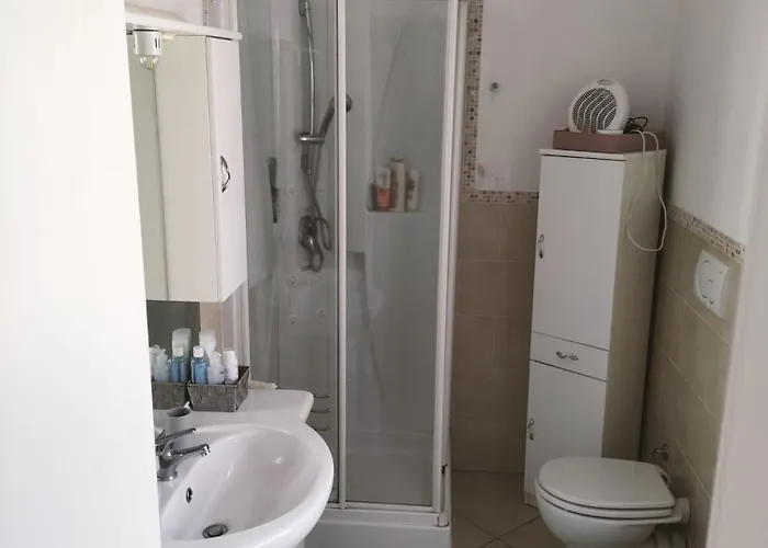 Appartamento Con Ampio Terrazzo Vista Mare