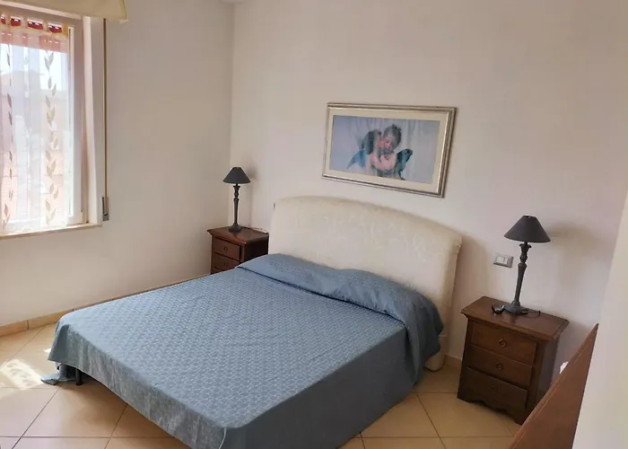 Appartamento Con Ampio Terrazzo Vista Mare
